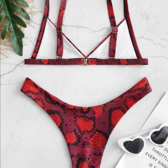 2/$30 ZAFUL High Cut Bikini Bundle - Picture 5 of 7